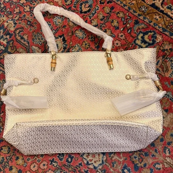 Lilly Pulitzer Gold and Cream Tote - Picture 7 of 7